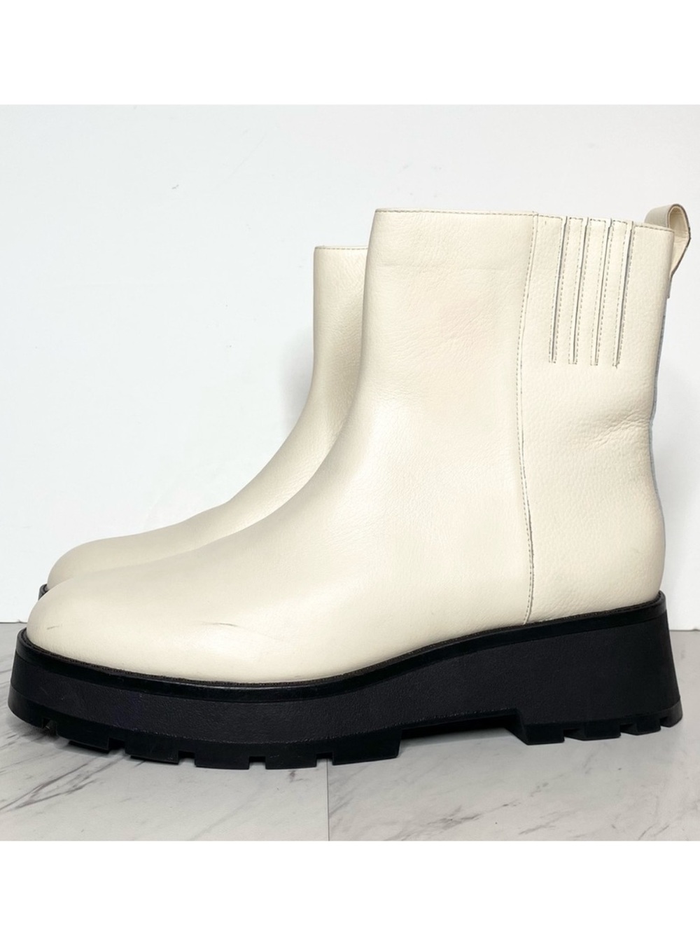 Vince Camuto Neframes Off White Leather Boot 11M
